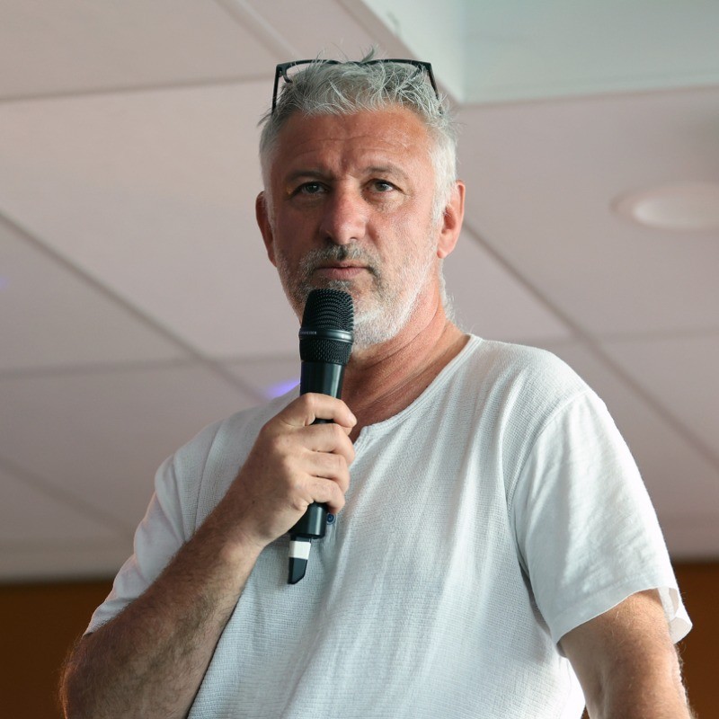 Jean-Luc Jouhannet Consultant expert en management & fondateur de Home Abeilles